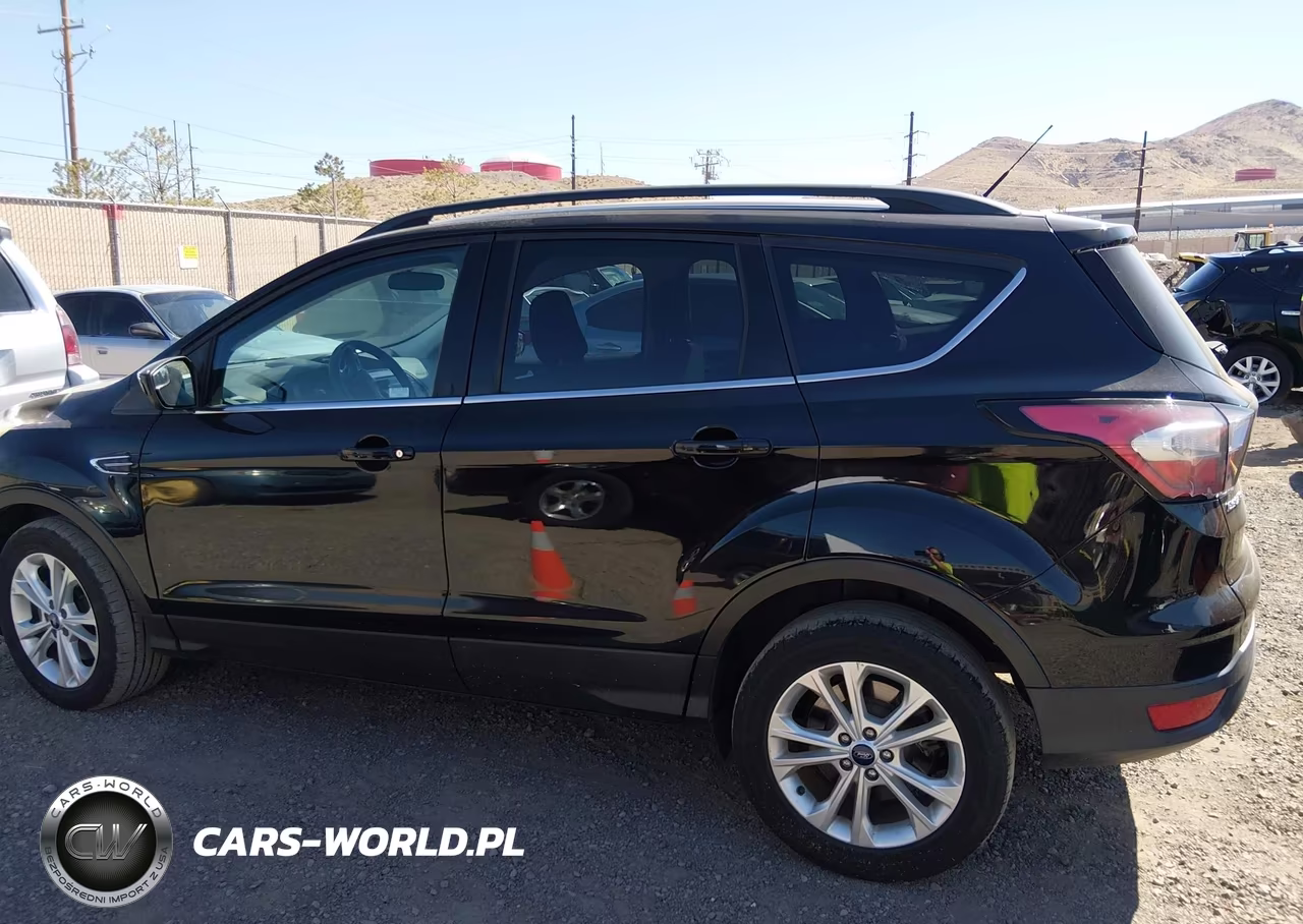 2018 Ford Escape Se VIN:1FMCU9GDXJUA10829 - 14