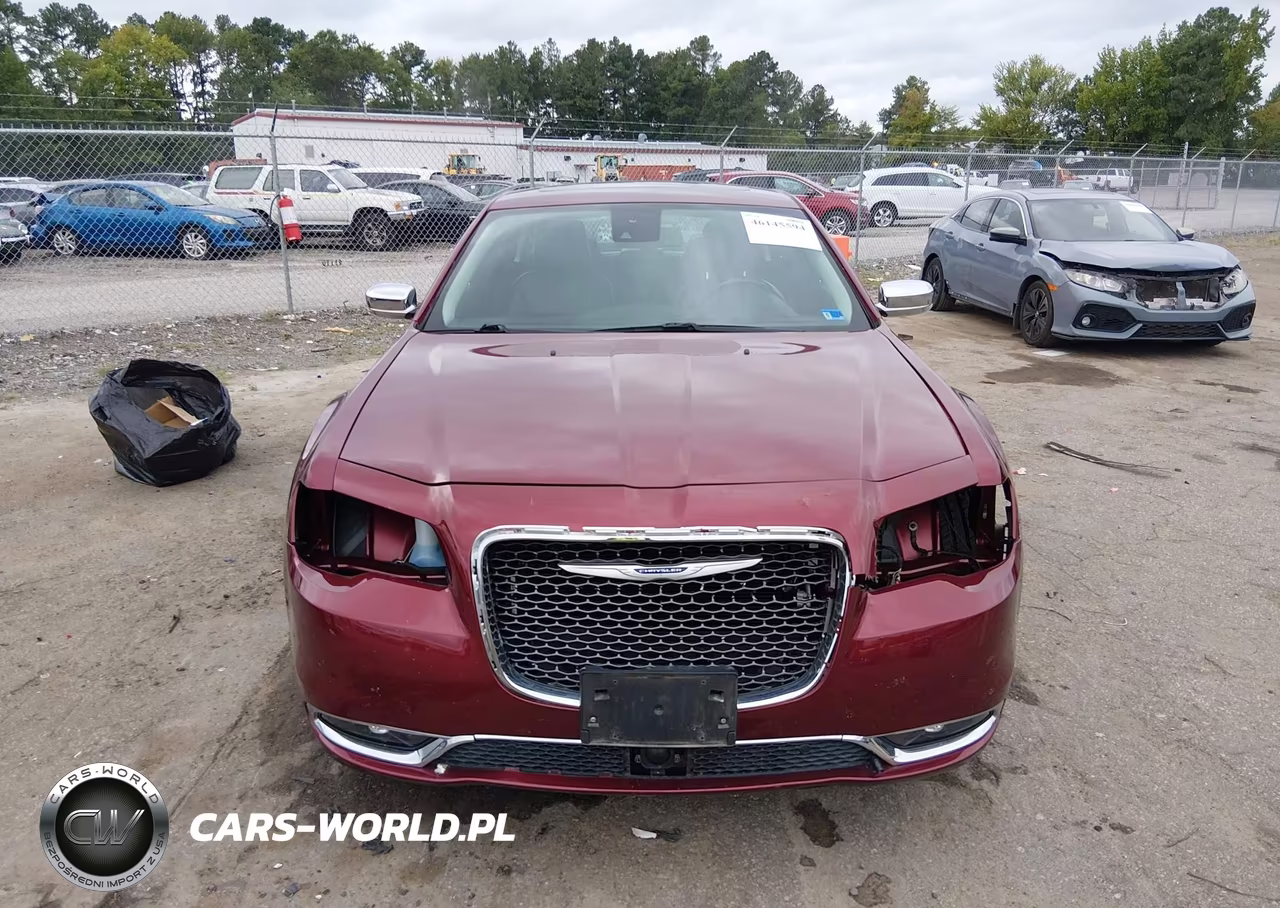 2018 Chrysler 300 Limited VIN:2C3CCAEG3JH295919 - 12