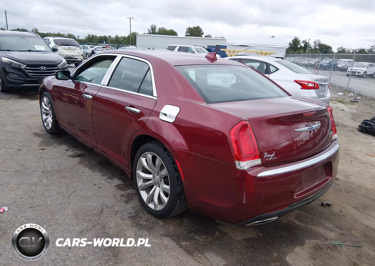 2018 Chrysler 300 Limited VIN:2C3CCAEG3JH295919 - 3