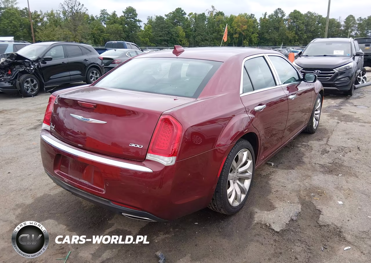 2018 Chrysler 300 Limited VIN:2C3CCAEG3JH295919 - 4