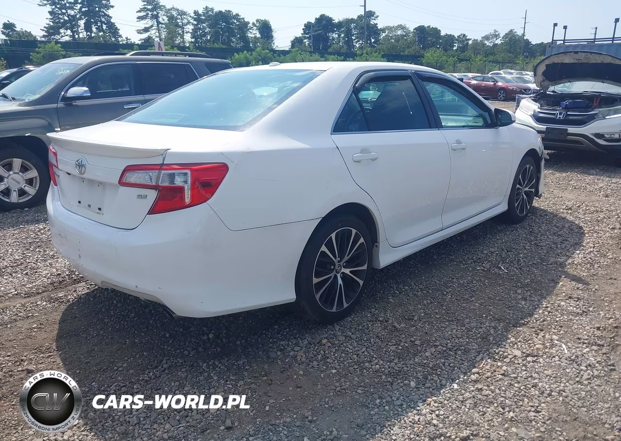 2012 Toyota Camry Se VIN:4T1BF1FK2CU556308 - 4