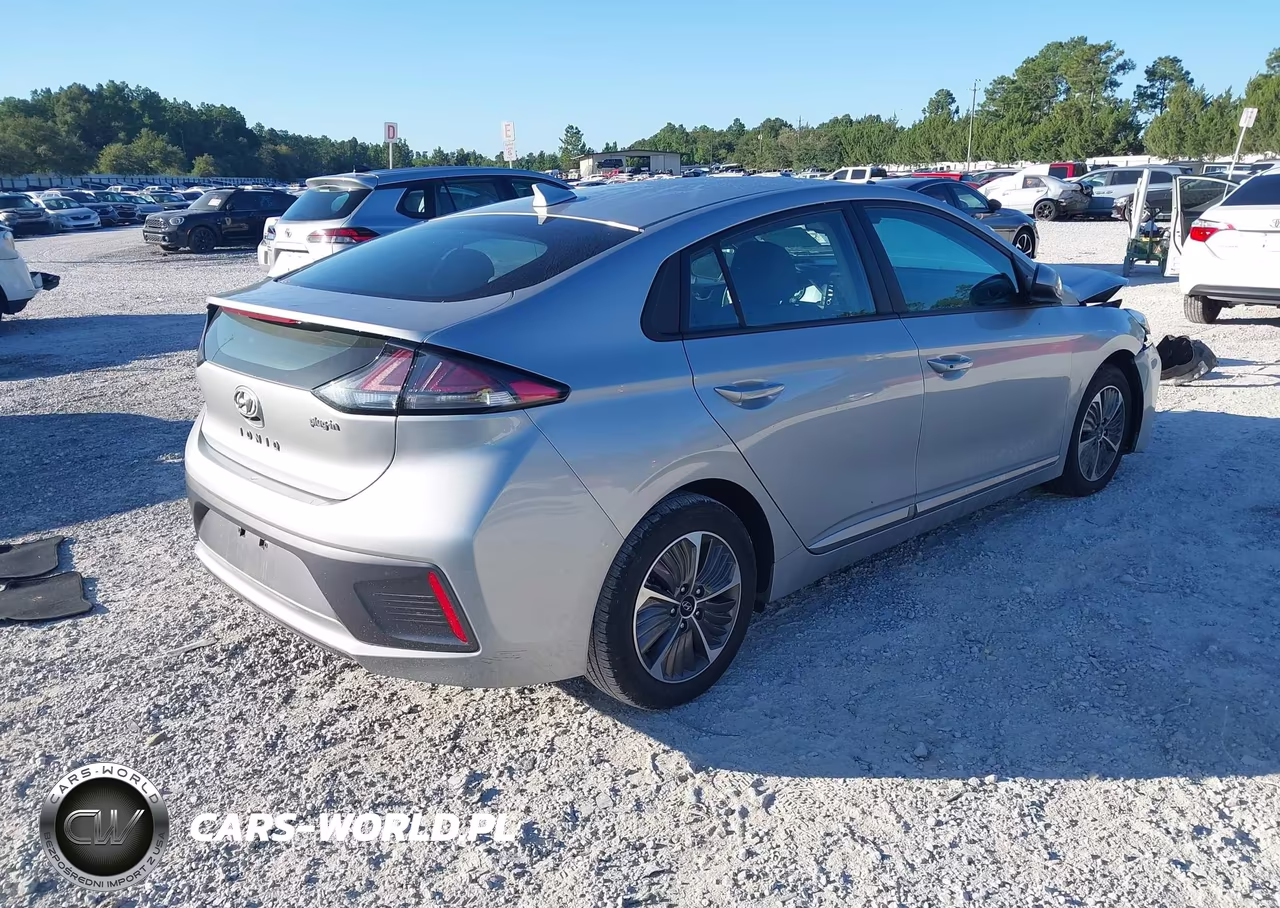 2022 Hyundai Ioniq Plug-In Hybrid Se VIN:KMHC65LD9NU269410 - 4