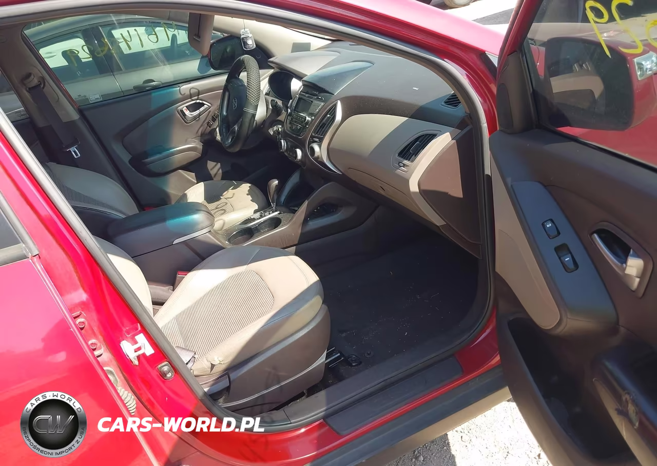 2012 Hyundai Tucson Gls VIN:KM8JU3AC7CU374729 - 5