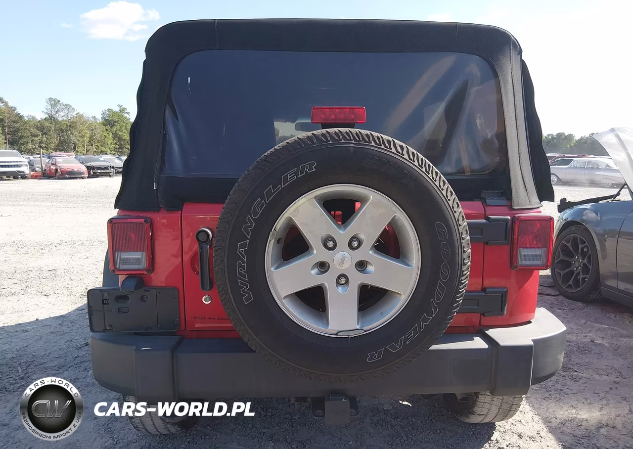 2014 Jeep Wrangler Unlimited Sport VIN:1C4BJWDG1EL298645 - 16