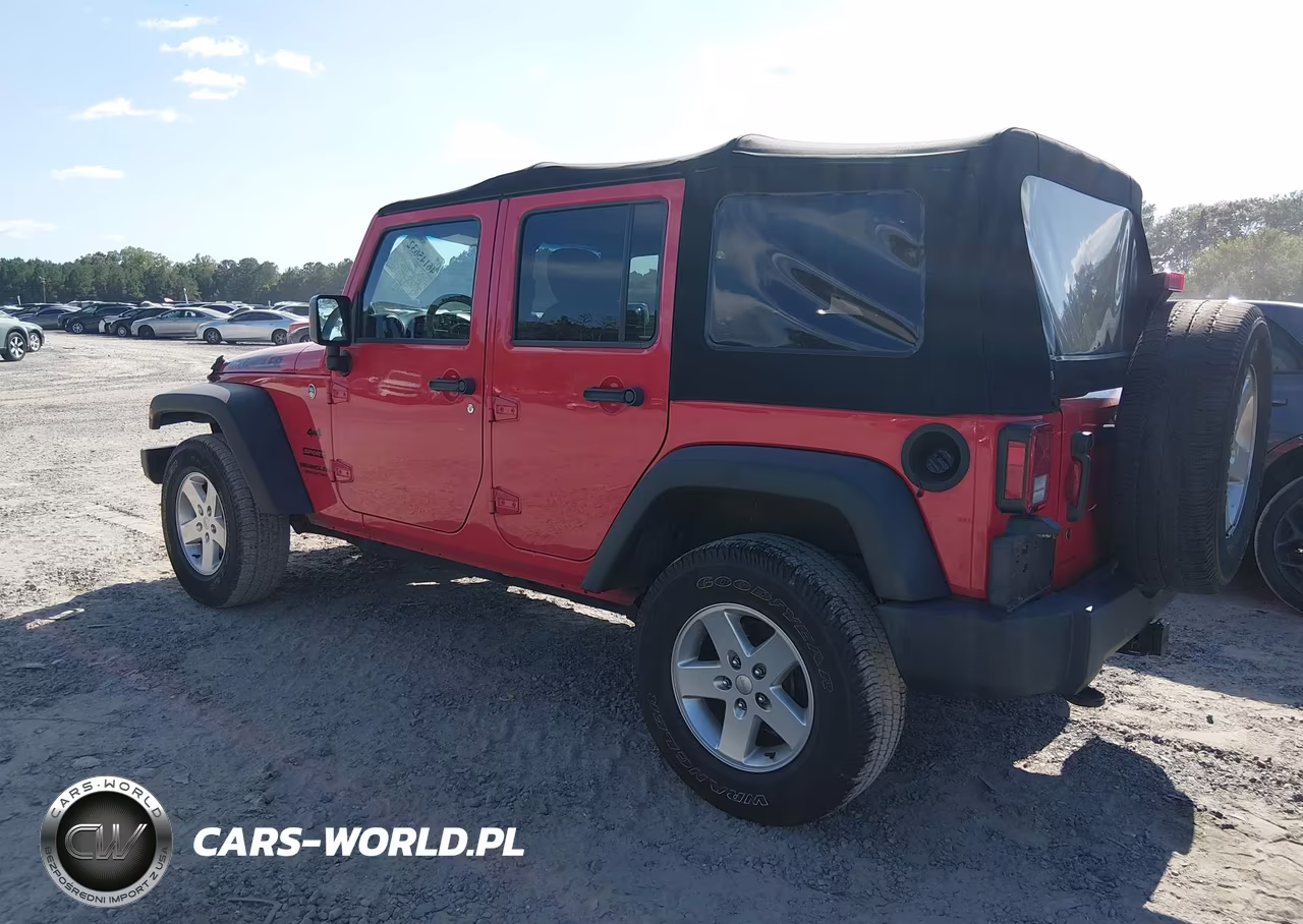 2014 Jeep Wrangler Unlimited Sport VIN:1C4BJWDG1EL298645 - 3