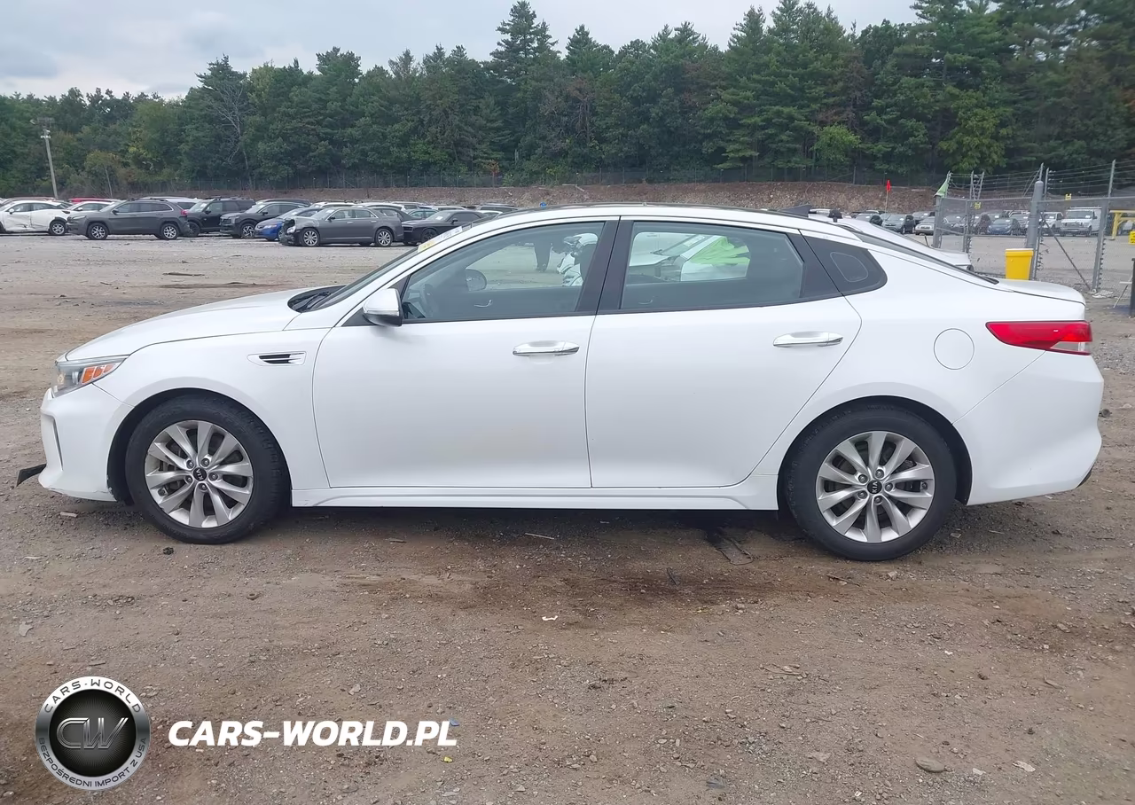 2018 Kia Optima Ex VIN:5XXGU4L32JG256365 - 14