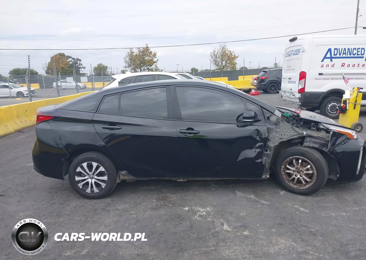 2021 Toyota Prius Le Awd-E VIN:JTDL9MFU4M3024889 - 14
