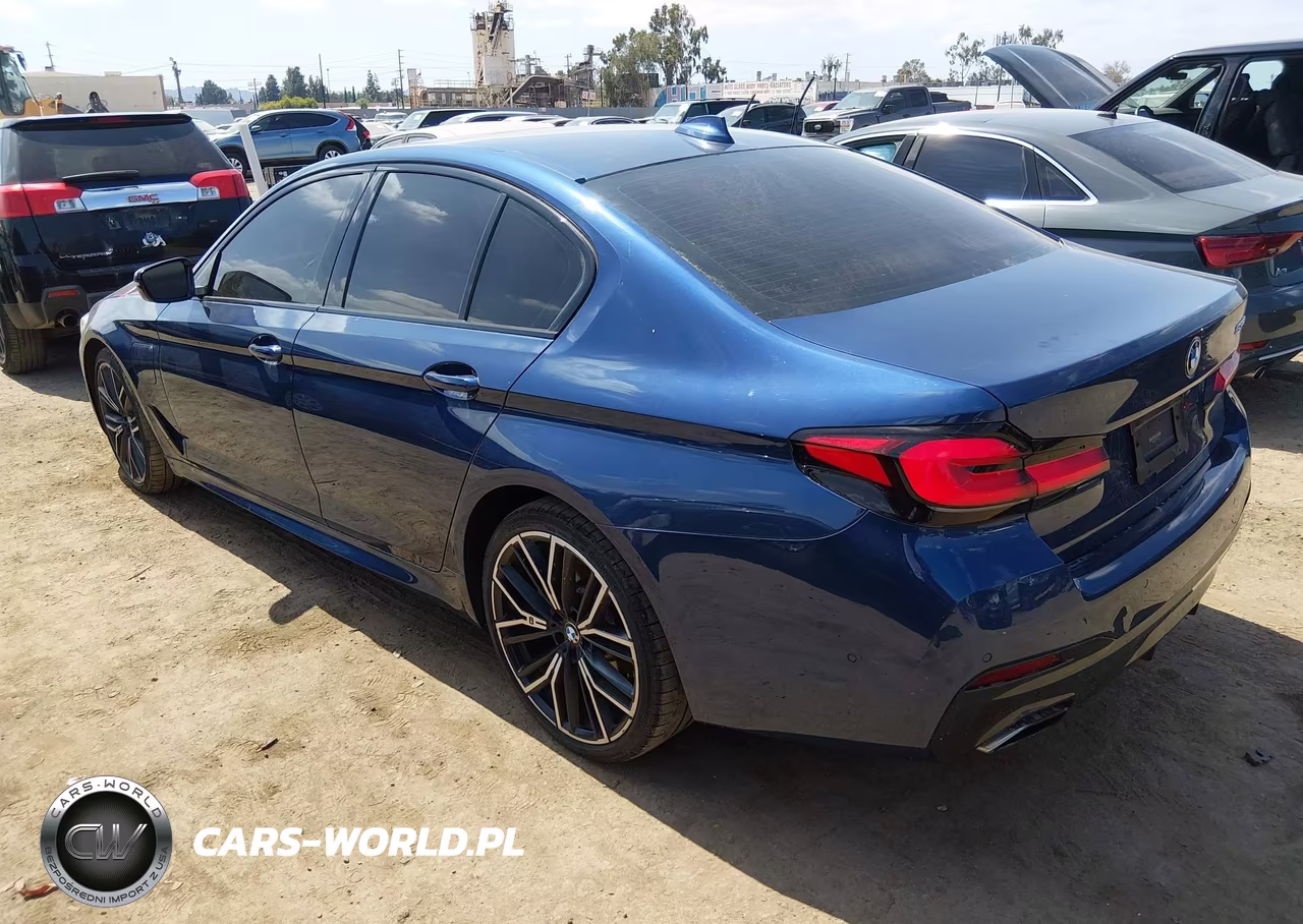 2021 BMW 530E VIN:WBA13AG02MCG13555 - 3