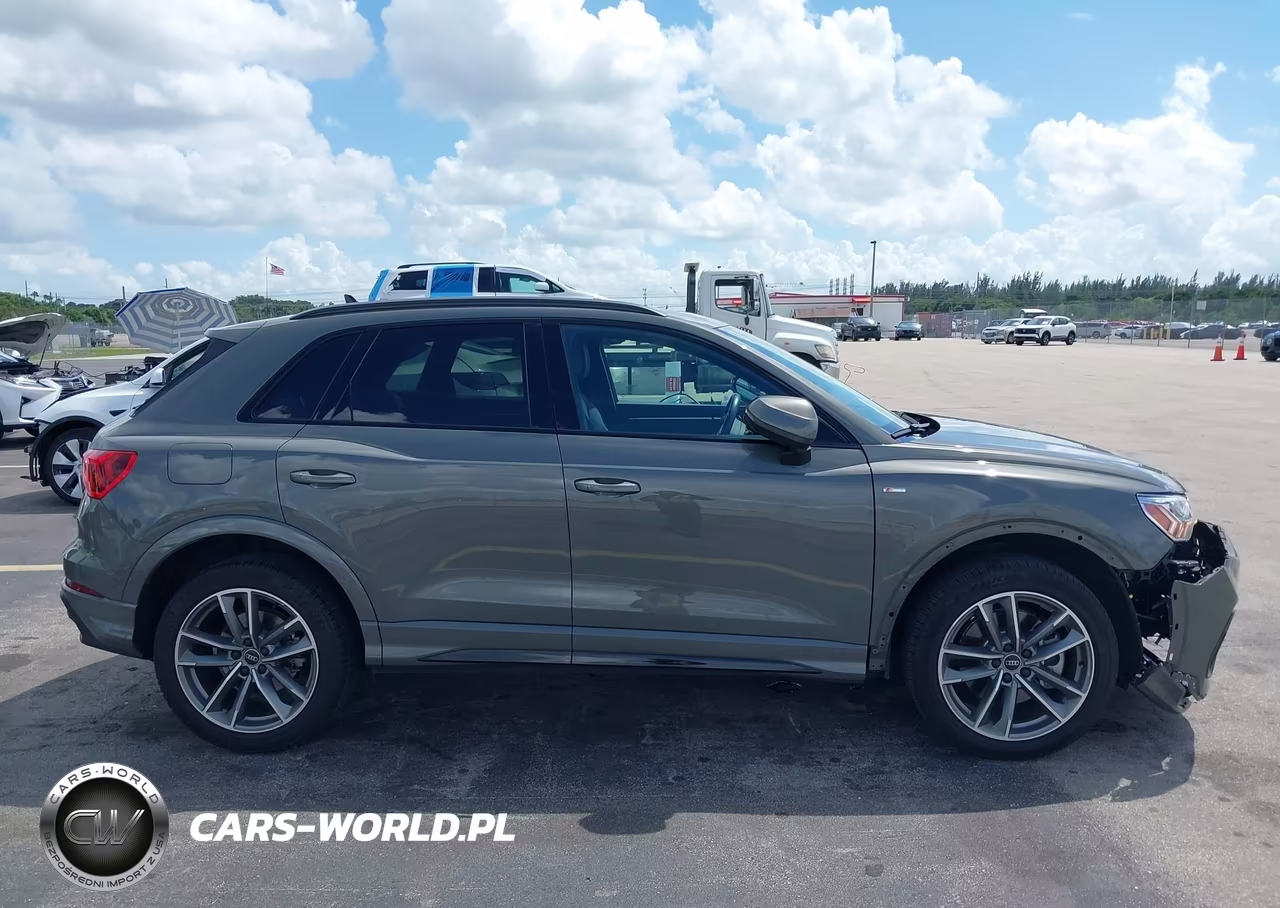2025 Audi Q3 Premium 45 Tfsi S Line Quattro Tiptronic VIN:WA1DECF32S1054235 - 12