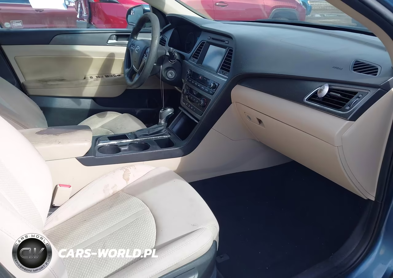 2017 Hyundai Sonata Sport VIN:5NPE34AF6HH505529 - 5
