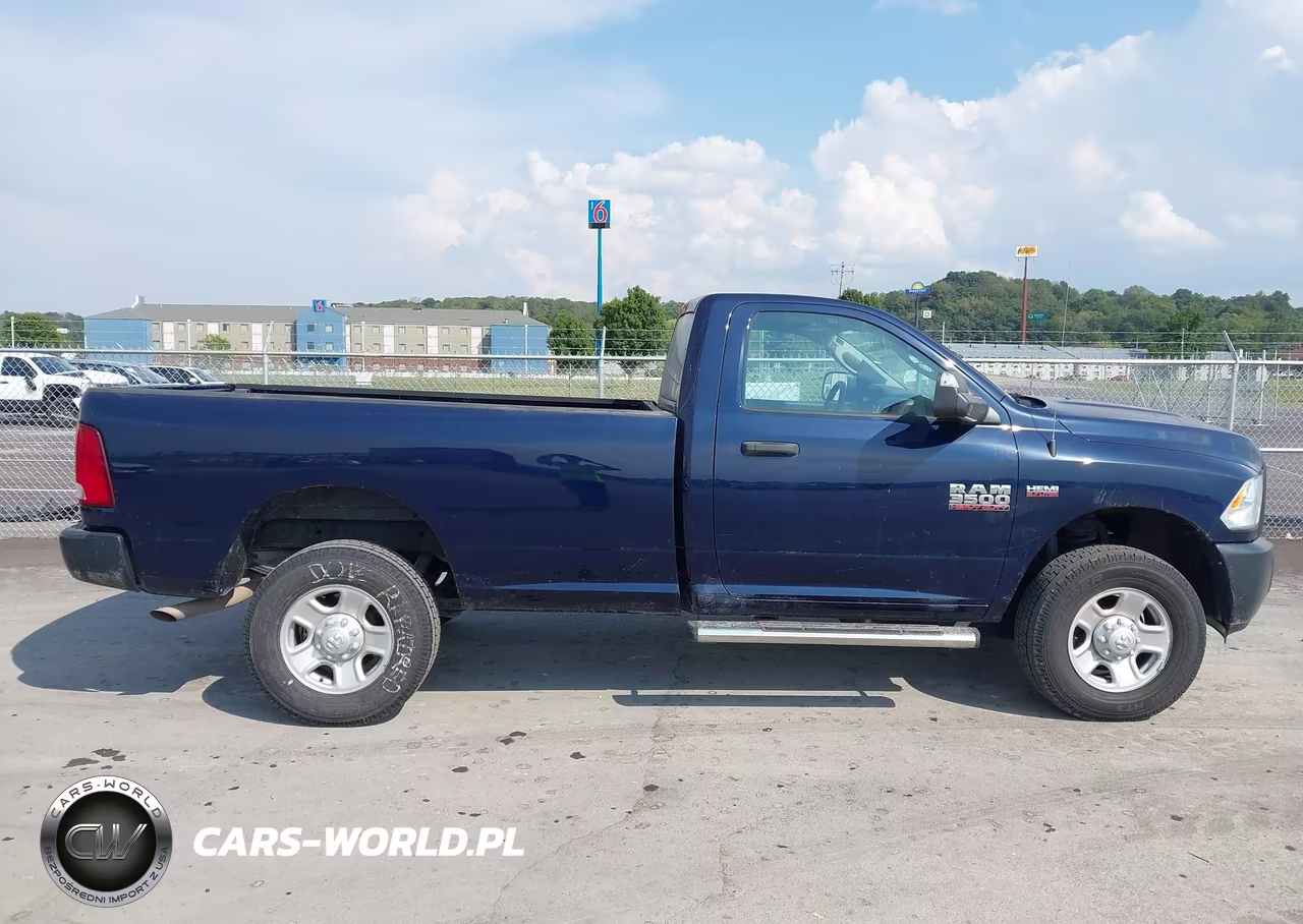 2018 Ram 3500 Tradesman 4X4 8' Box VIN:3C63R3AT0JG318556 - 13