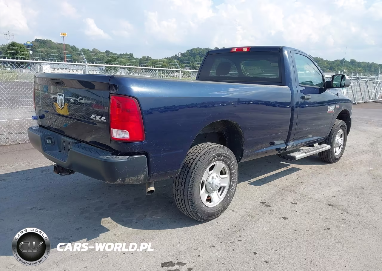 2018 Ram 3500 Tradesman 4X4 8' Box VIN:3C63R3AT0JG318556 - 4