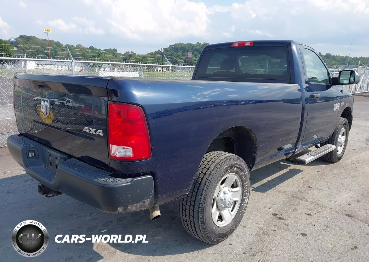 2018 Ram 3500 Tradesman 4X4 8' Box VIN:3C63R3AT0JG318556 - 6