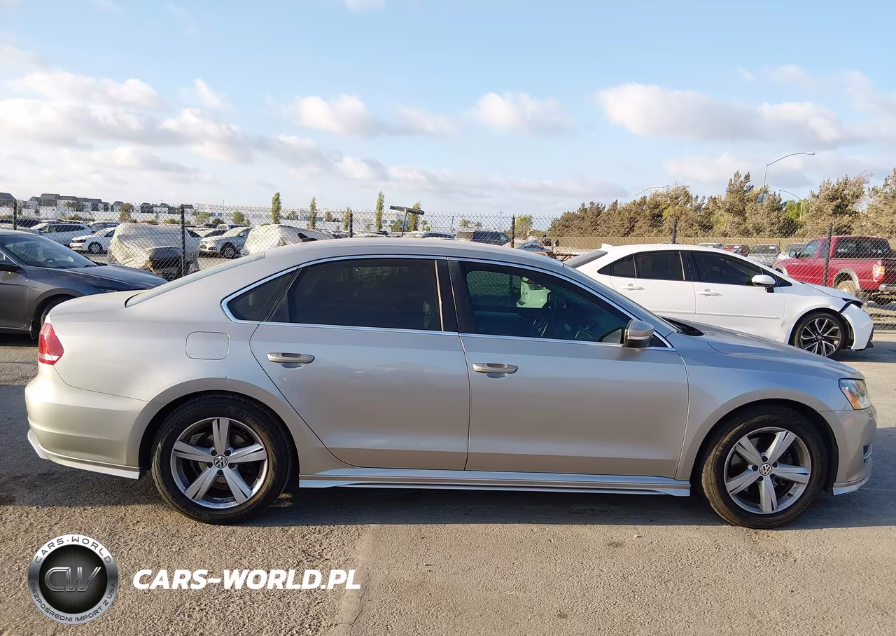 2013 Volkswagen Passat 2.5L Se VIN:1VWBP7A34DC050018 - 13