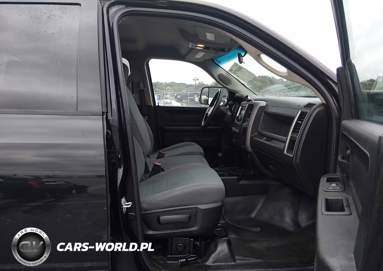 2018 Ram 3500 Tradesman 4X4 8' Box VIN:3C63R3GT9JG334620 - 5