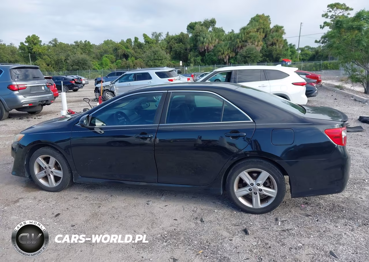 2014 Toyota Camry Se VIN:4T1BF1FK5EU468064 - 14