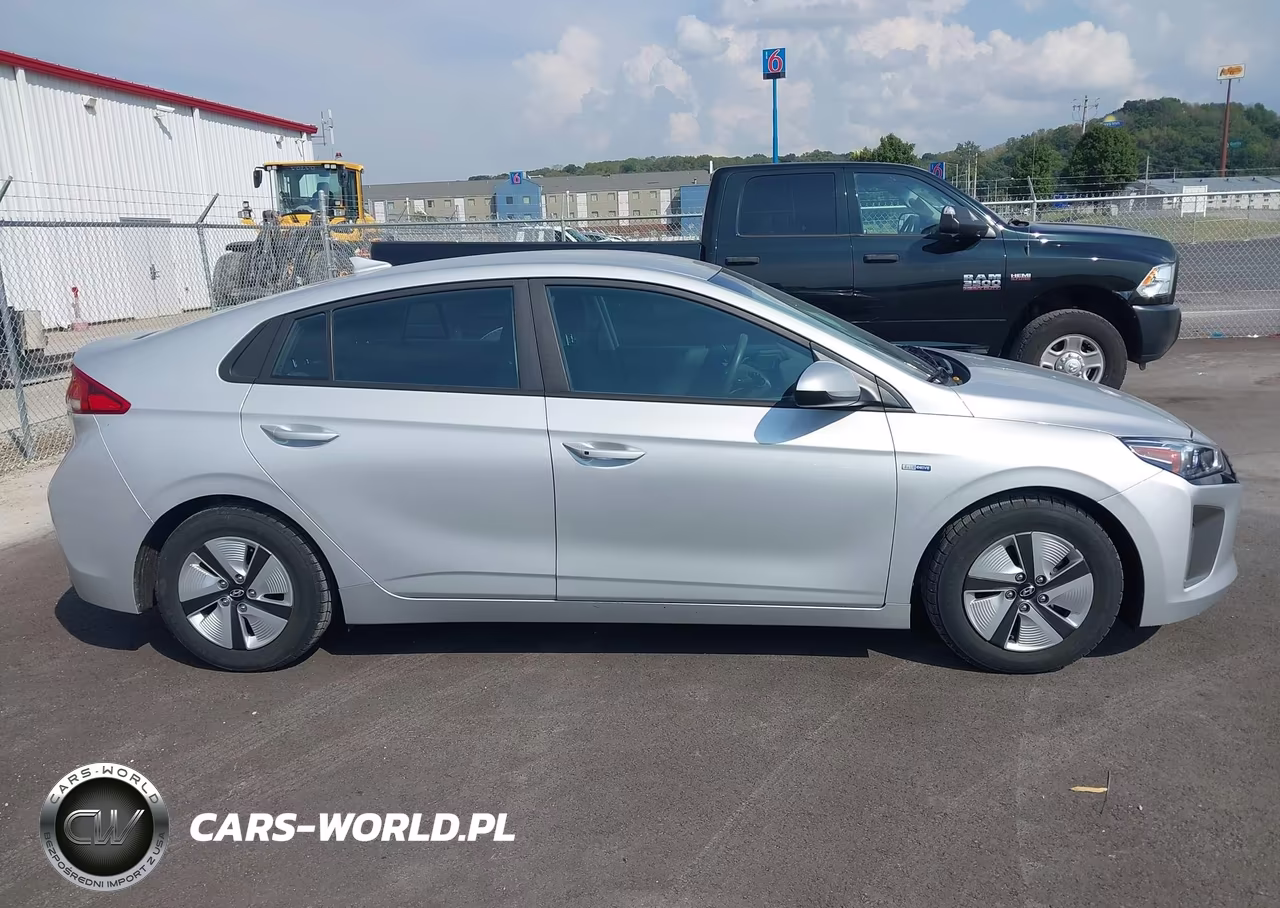 2019 Hyundai Ioniq Hybrid Blue VIN:KMHC65LC0KU158831 - 14