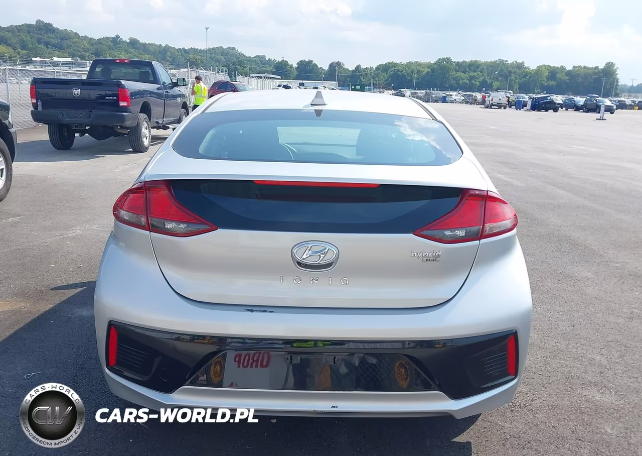 2019 Hyundai Ioniq Hybrid Blue VIN:KMHC65LC0KU158831 - 17