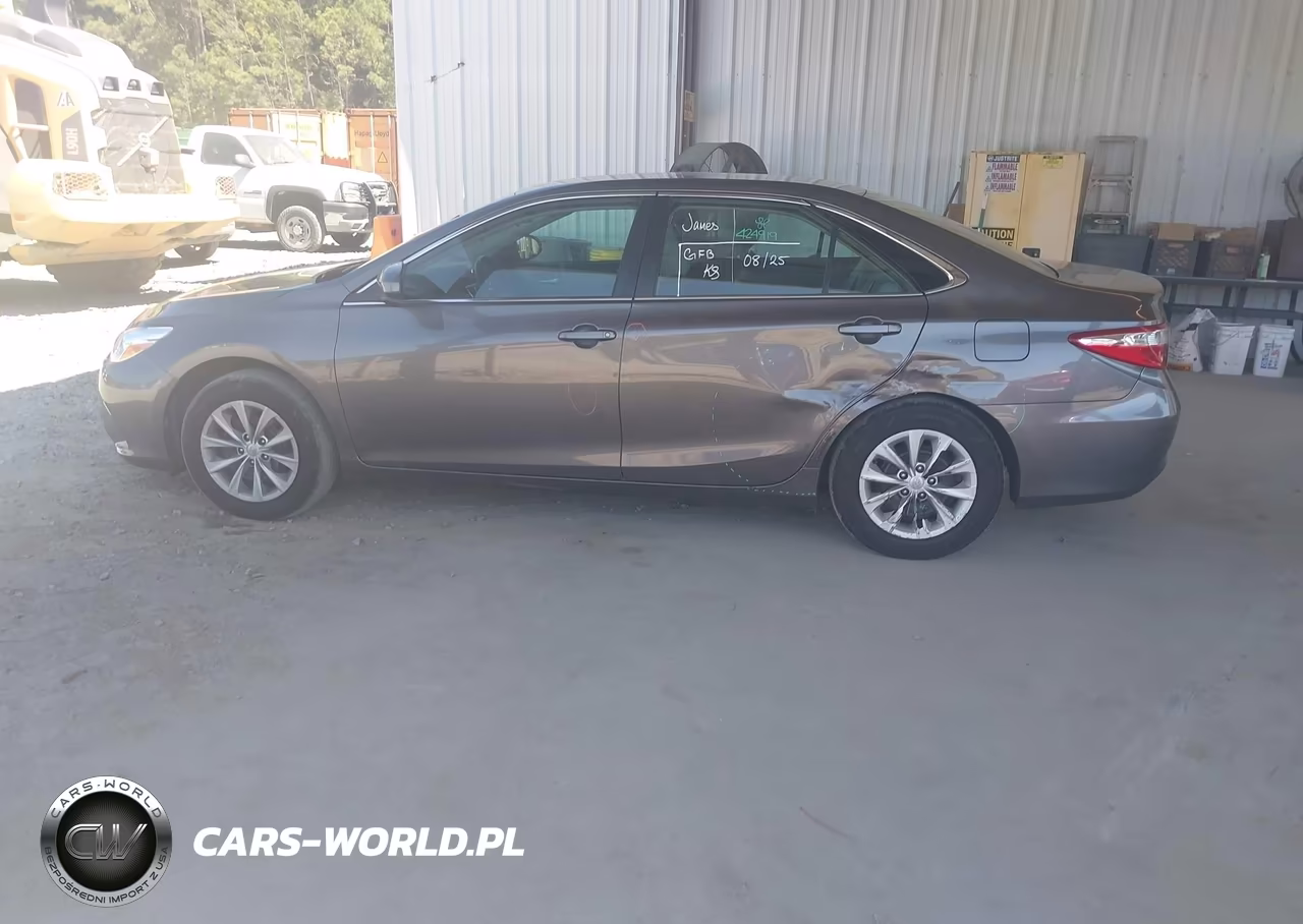 2016 Toyota Camry Le VIN:4T1BF1FK8GU247612 - 14