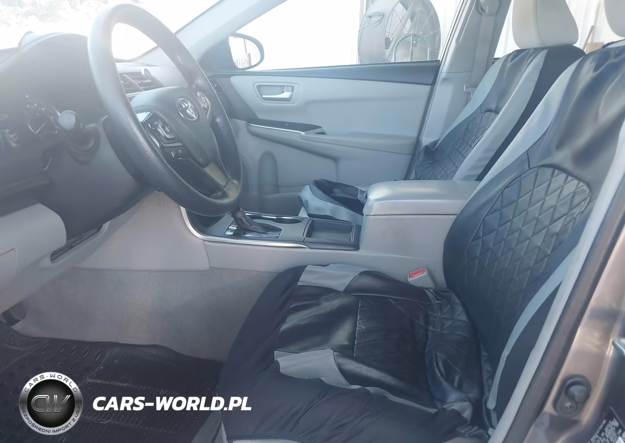 2016 Toyota Camry Le VIN:4T1BF1FK8GU247612 - 5