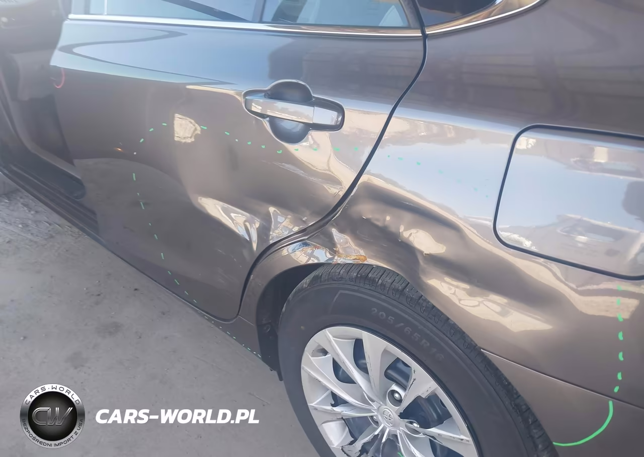 2016 Toyota Camry Le VIN:4T1BF1FK8GU247612 - 6