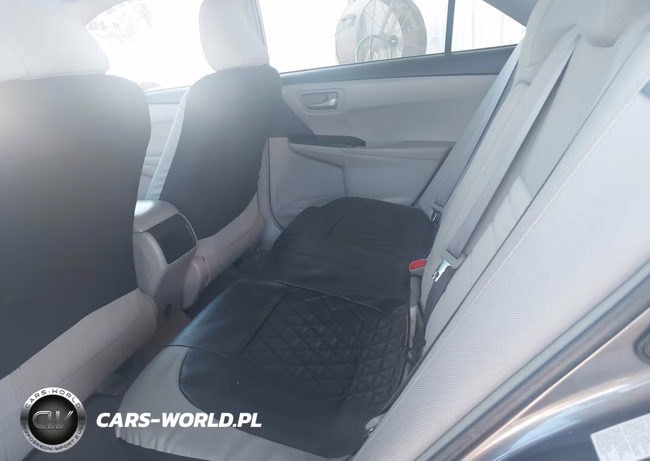 2016 Toyota Camry Le VIN:4T1BF1FK8GU247612 - 8