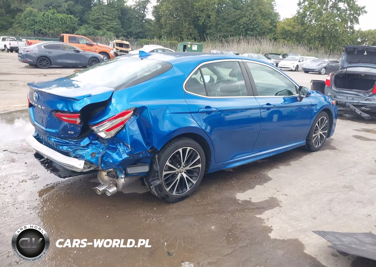 2020 Toyota Camry Se VIN:4T1G11AK2LU398614 - 4