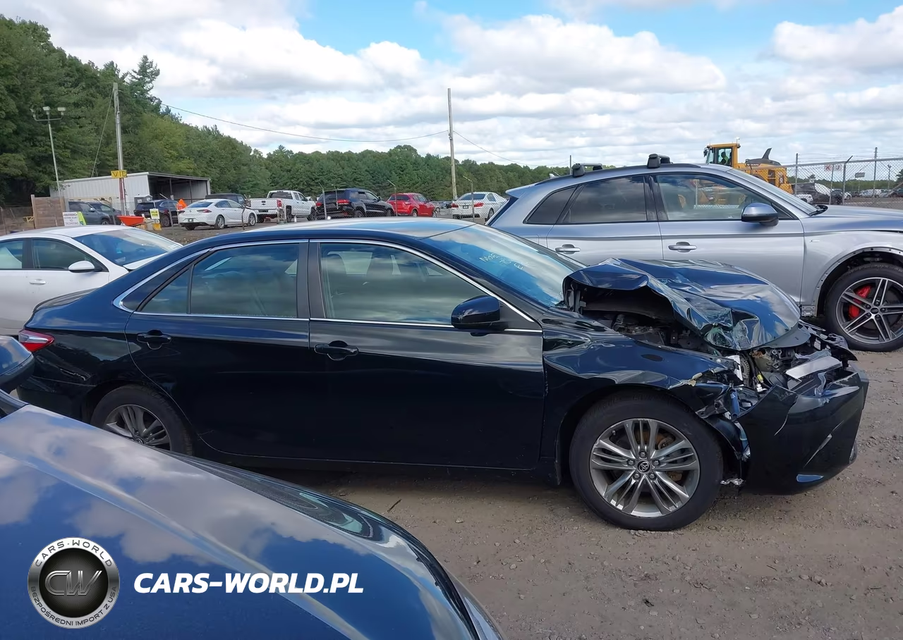 2015 Toyota Camry Se VIN:4T1BF1FKXFU100304 - 13