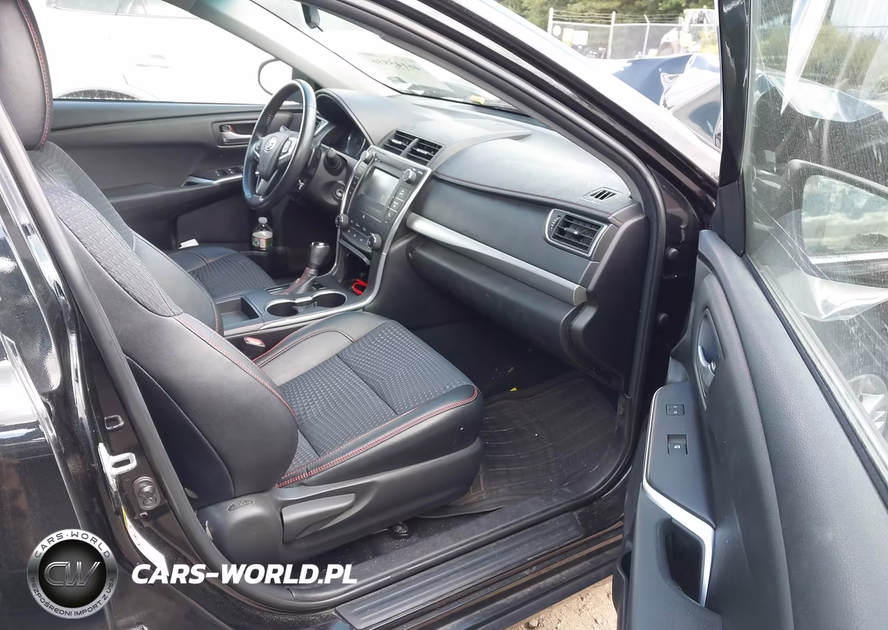 2015 Toyota Camry Se VIN:4T1BF1FKXFU100304 - 5