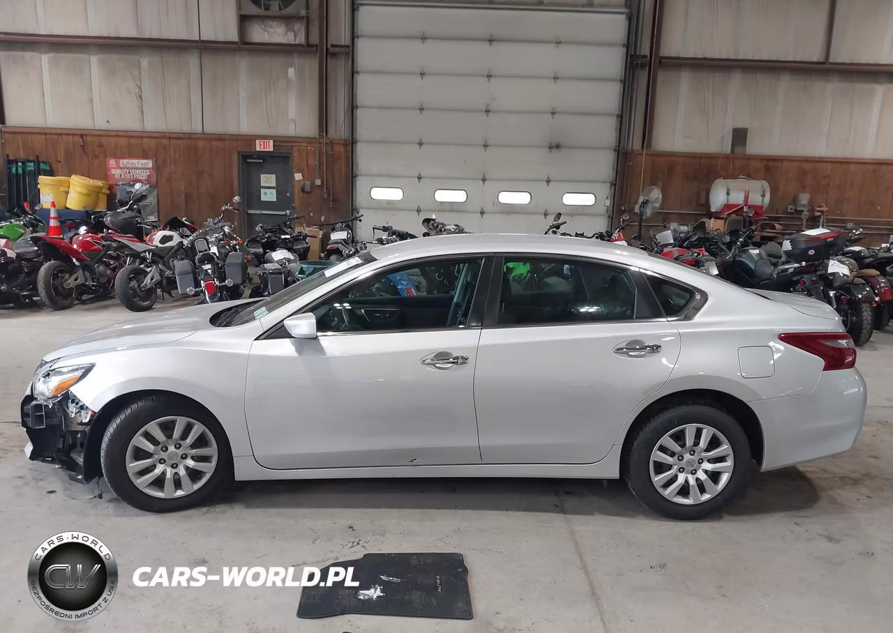 2018 Nissan Altima 2.5 S VIN:1N4AL3AP0JC118659 - 14
