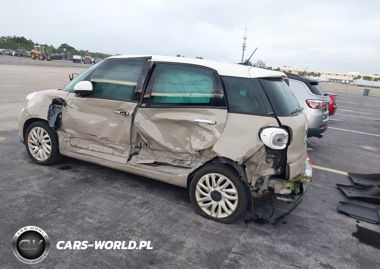 2014 Fiat 500L Lounge VIN:ZFBCFACH2EZ005421 - 3