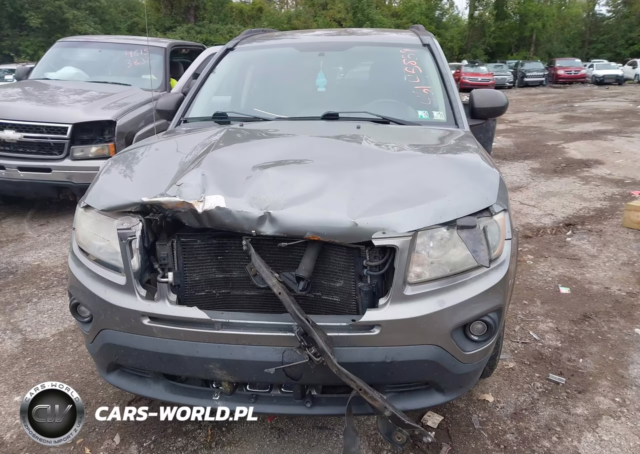 2012 Jeep Compass Latitude VIN:1C4NJCEB5CD685334 - 13