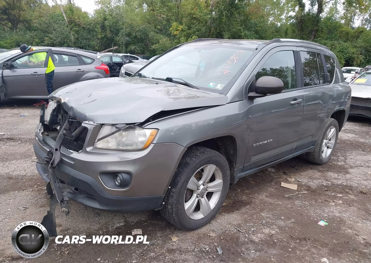 2012 Jeep Compass Latitude VIN:1C4NJCEB5CD685334 - 2