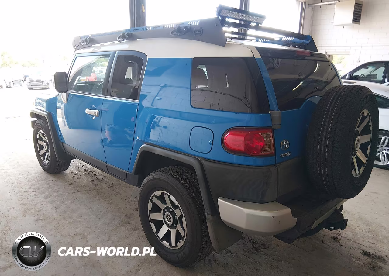 2007 Toyota Fj Cruiser VIN:JTEZU11F670004287 - 3