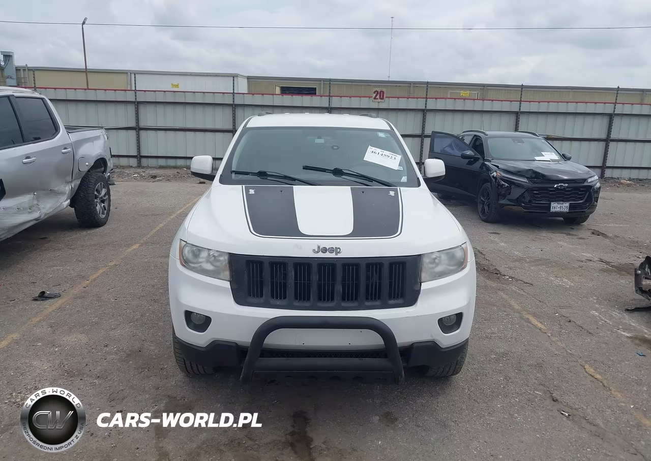 2013 Jeep Grand Cherokee Laredo VIN:1C4RJFAT9DC511288 - 12