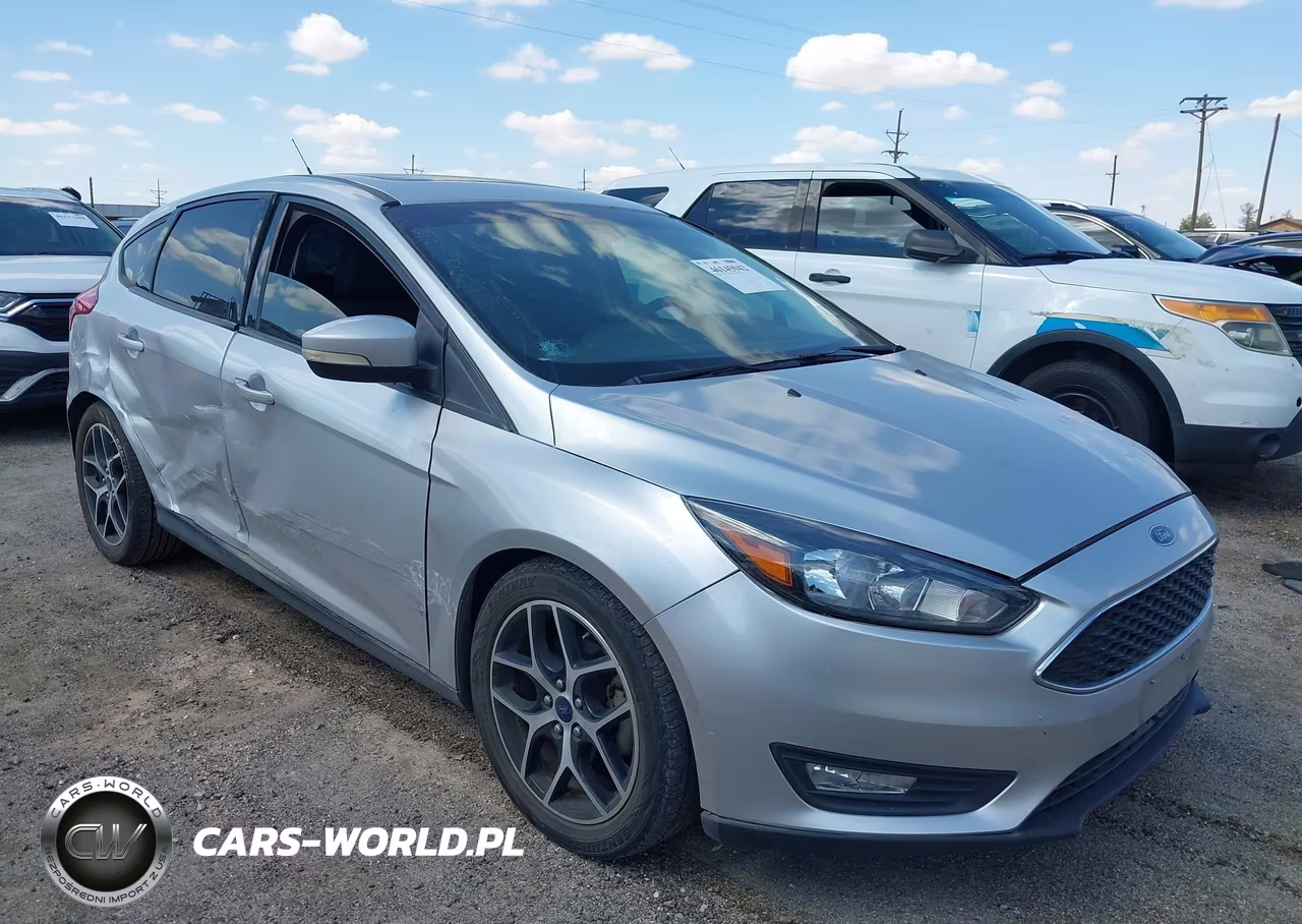 2018 Ford Focus Sel VIN:1FADP3M26JL261519 - 1