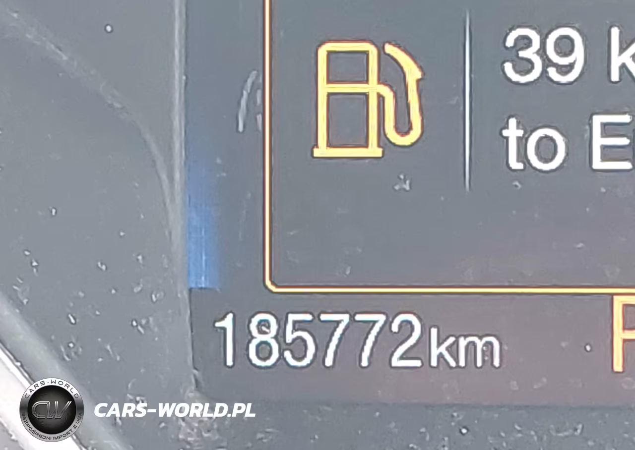 2018 Ford Focus Sel VIN:1FADP3M26JL261519 - 15
