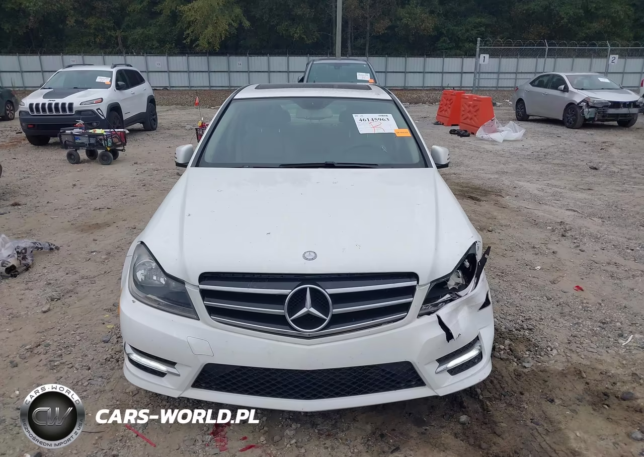 2014 Mercedes-Benz C 250 Sport VIN:WDDGF4HB4EG233622 - 13