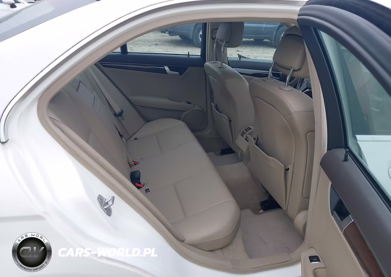 2014 Mercedes-Benz C 250 Sport VIN:WDDGF4HB4EG233622 - 8