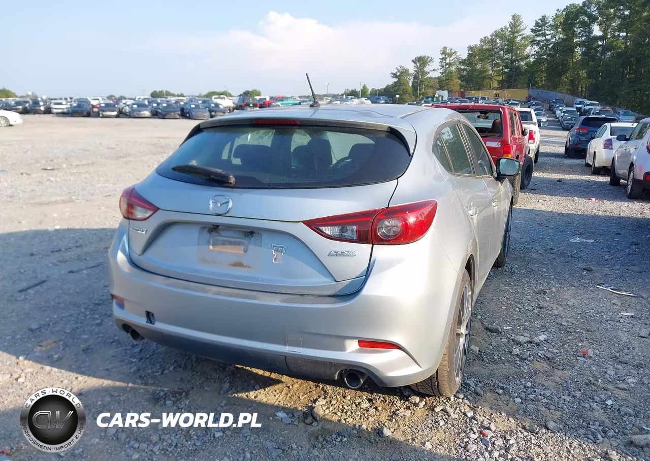 2017 Mazda Mazda3 Touring VIN:3MZBN1L78HM148850 - 4
