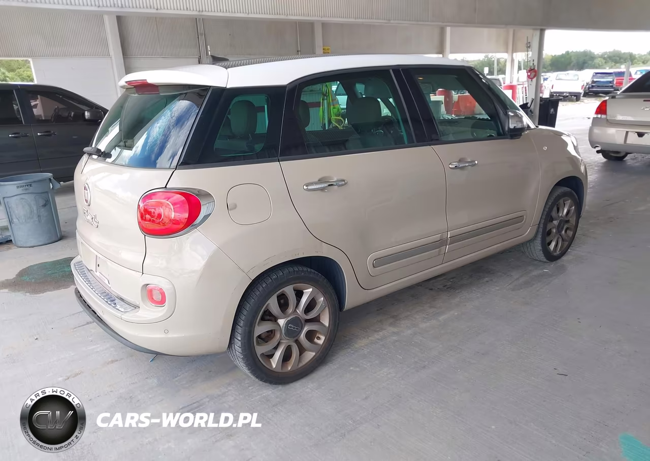 2017 Fiat 500L Lounge VIN:ZFBCFACH1HZ040195 - 4