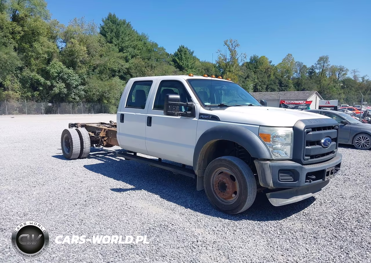 2015 Ford F-550 Chassis Xl