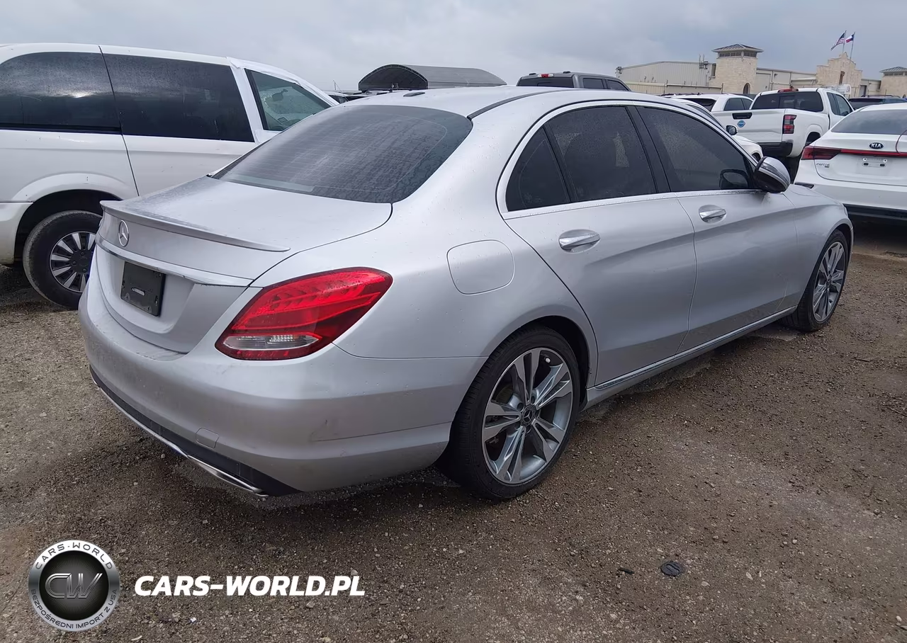 2018 Mercedes-Benz C 300 VIN:55SWF4JB7JU249218 - 4
