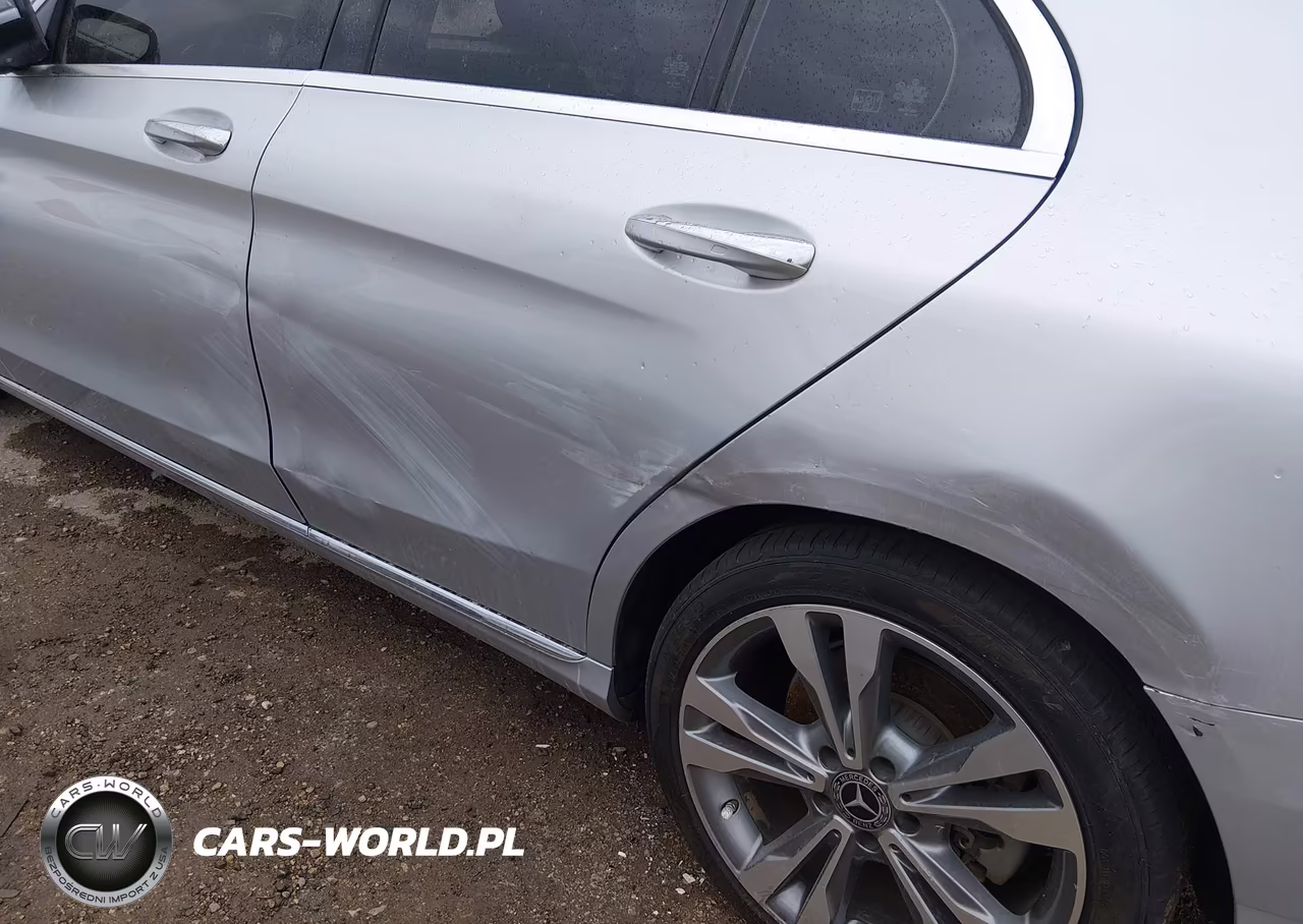 2018 Mercedes-Benz C 300 VIN:55SWF4JB7JU249218 - 6