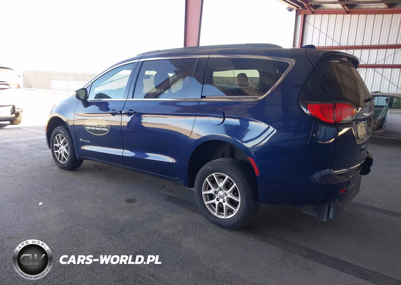 2020 Chrysler Voyager Lxi VIN:2C4RC1DG0LR151684 - 3