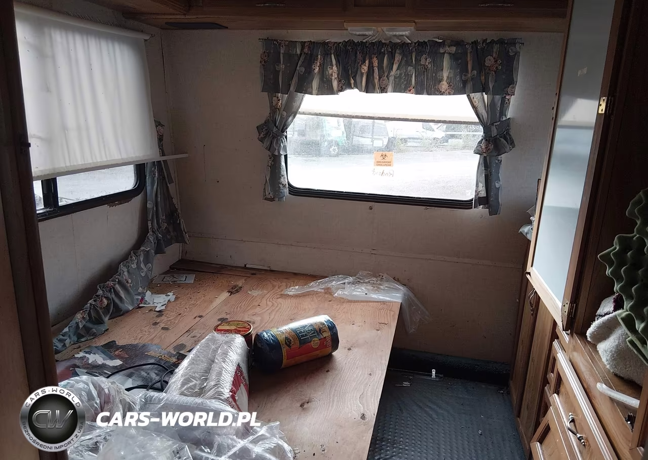 1992 Four Winds Motorhome Series Class C E350 Cutaway Van VIN:1FDKE30G0MHB06704 - 13
