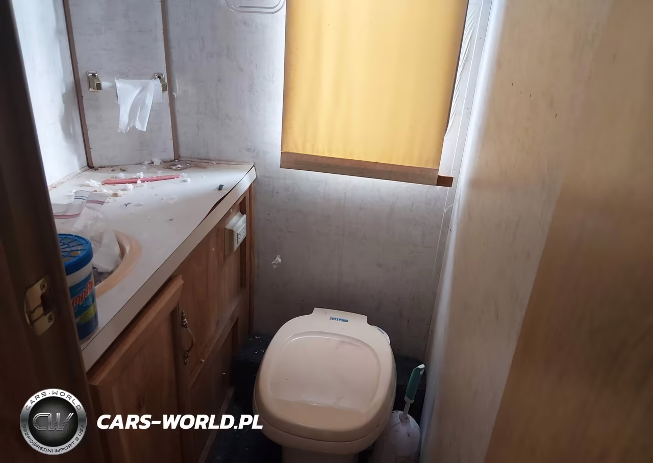 1992 Four Winds Motorhome Series Class C E350 Cutaway Van VIN:1FDKE30G0MHB06704 - 14