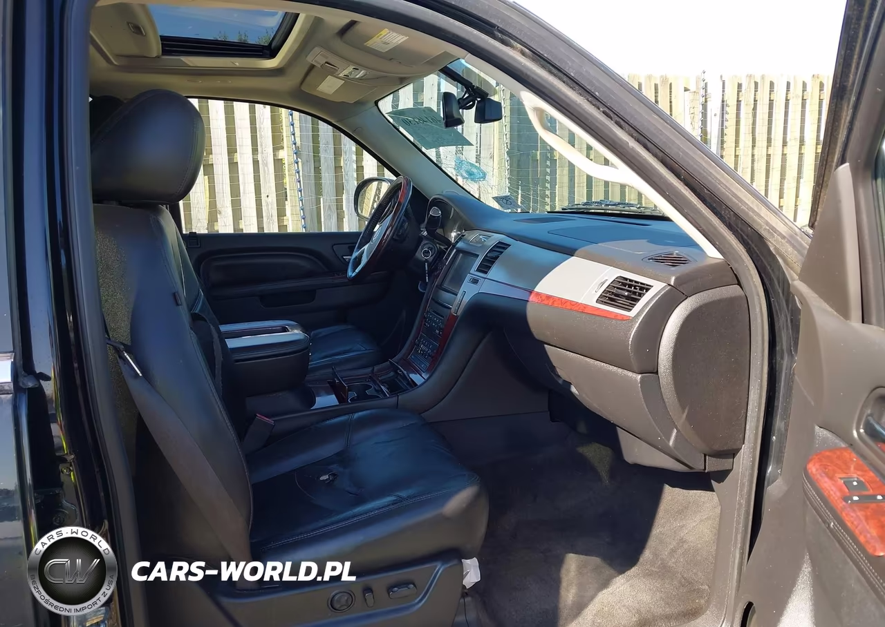 2012 Cadillac Escalade Premium VIN:1GYS3CEF0CR239590 - 5