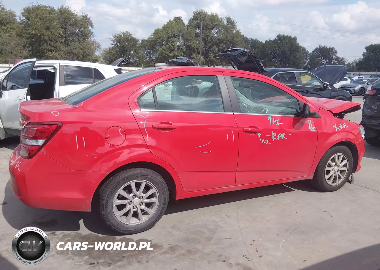 2020 Chevrolet Sonic Fwd Lt VIN:1G1JD5SB6L4124946 - 13