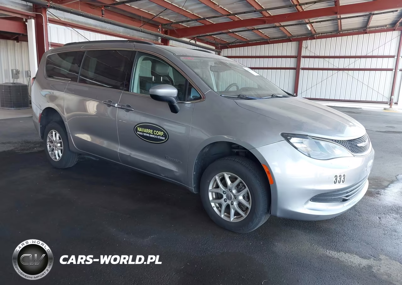 2020 Chrysler Voyager Lxi VIN:2C4RC1DGXLR164622 - 1